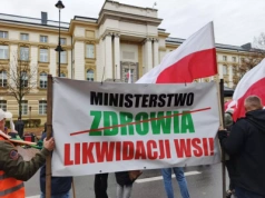 Protest rolników w obronie tytoniu. "Bruksela nie będzie nam orać pola"