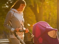 Jak przygotować się do spaceru z maluchem – lista niezbędnych akcesoriów