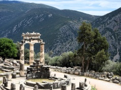 Polscy turyści ukradli starożytny artefakt w Delfach. "Szukali przygód", byli pijani