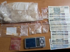 Znaczne ilości 2-CB oraz MDMA przejęte przez policjantów z bydgoskiej komendy miejskiej