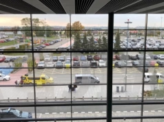 Mgła w Krakowie. Kilka samolotów przekierowano do Pyrzowic