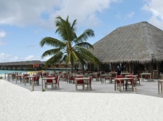 Pierwszy kraj na świecie. Turystyczny raj wprowadził zakaz