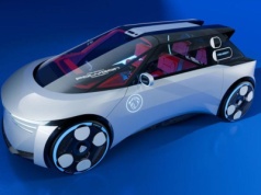 Peugeot ujawnia pierwsze zdjęcia nowego modelu Polygon. Futurystyczny design