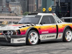 To jest zupełnie nowy samochód Travis Pastrana Gymkhana