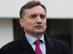 Prokuratura planuje zatrzymanie Zbigniewa Ziobry. „Tania pokazówka, tanie igrzyska”