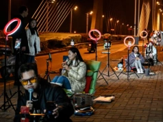 Rząd chiński uruchamia kampanię regulującą „napiwki” w transmisjach na żywo