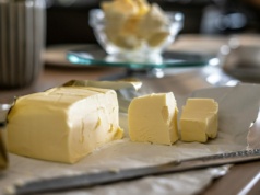Coraz więcej masła z USA, ale Polska nie musi się bać. "Problem leży gdzie indziej"
