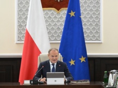 Premier ustanowił kolejny dzień wolny. Nowy długi weekend potrwa 4 dni