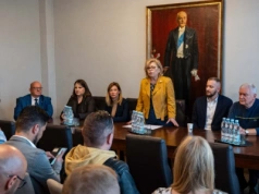 Posłowie wizytowali teren byłej Organiki-Azot. Jaworzno w centrum uwagi sejmowej komisji ochrony środowiska