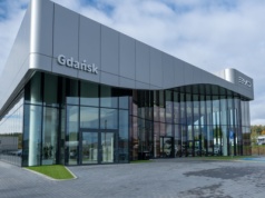 Producent aut elektrycznych otwiera pierwszy w Polsce salon nowej generacji