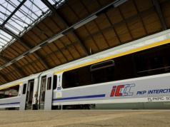Pociąg Intercity nie dojechał w Karkonosze. Musiał zawrócić… przez wiatr