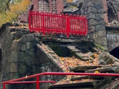 Strażacka czerwień na Wieży Quistorpa. "To architektoniczna wtopa"