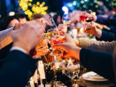 Jak przygotować zaplecze na gorący grudzień w Twojej restauracji?