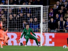 Szczęsny trzy razy wyciągał piłkę z siatki, ale jego drużyna nie przegrała