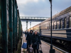 "Trudna decyzja w celu ochrony życia". Ukraina ogranicza ruch pociągów