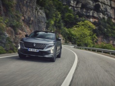 Jest drożej, ale właściwie to taniej… Nowy cennik Renault Austral