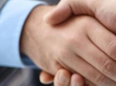 Jak wybrać dobrego agenta nieruchomości? Historia, która może uratować Twój majątek