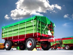 Stabilne wzrosty sprzedaży w przyczepach rolniczych. Rynek w październiku 2025