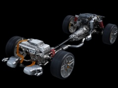 ADAC: Baterie w PHEV-ach wytrzymują tyle, ile silniki spalinowe. W Mercedesach degradują najwolniej. Lepiej kupić elektryka