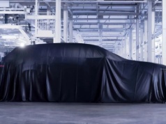 Elektryczny Bentley wjedzie na rynek za rok. Wcale nie będzie taki eko