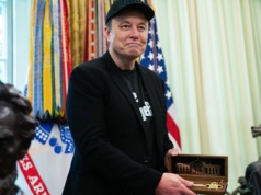 Akcjonariusze zgodzili się na podwyżkę dla Muska. Horrendalna kwota