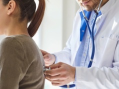 Krztusiec nie tylko u dzieci. Ekspertka: Każdy dorosły powinien się zaszczepić