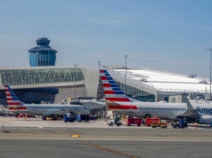 Mężczyzna stanął w płomieniach na lotnisku w Australii. Ewakuowano 150 osób