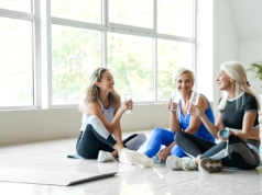 Kobiety w średnim wieku potrzebują innych dawek ćwiczeń niż mężczyźni. Ważne ustalenia