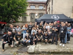 Broda i Tatuaż grają dla dzieci w spektrum autyzmu - finał akcji Produkujemy Dobro