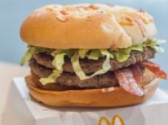 Kultowy Burger Drwala wraca! McDonald’s ujawnia datę, fani w Polsce czekają.