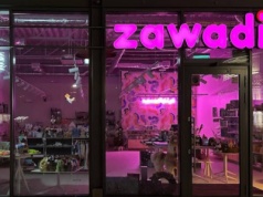 Wilanów. Wjechała BMW w sklep z zabawkami. "Zamiast hamulca wcisnęła pedał gazu"