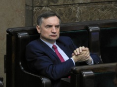 "27:0. Szeryf Ziobro tango down". Politycy komentują decyzję Sejmu