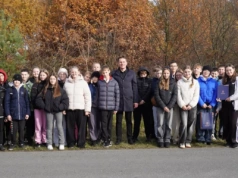 W gminie Stawiszyn sadzono drzewa miododajne