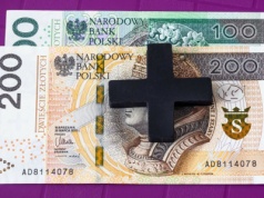 Ostatni dzwonek na złożenie wniosku o 300 plus. Resort rodziny apeluje, Polacy powinni się spieszyć