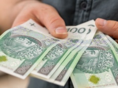 ​Prawie 2 tys. zł miesięcznie. Tyle od stycznia dostanie większość emerytów