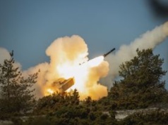 HIMARS-y zdobywają świat. Kolejne kraje wzmacniają arsenał rakietowy