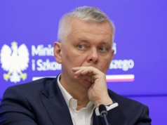 Afera o stopnie oficerskie. Siemoniak grzmi po decyzji Nawrockiego. "Duda przestrzegał zasad"