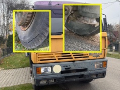 Krasnystaw: Policjanci zatrzymali pojazdy w złym stanie technicznym, kierowca ciężarówki bez uprawnień