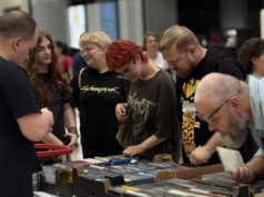 Już w najbliższą niedzielę wyprzedaż garażowa w Galerii Jurajskiej. Nie możesz tego przegapić!