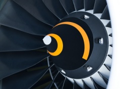 Helikopter osiągnął 444 km/h dzięki nowej stali. ARCTIC15 od SKF to materiał, który pokochają konstruktorzy