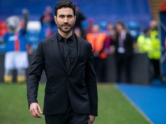 Brett Goldstein w komedii romantycznej Escorted. Serial dostał zamówienie na sezon od Prime Video