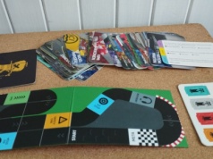 Recenzja gry karcianej Grand Prix Quiz Game