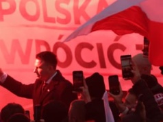 Mentzen będzie ścigany za odpalenie racy na Marszu Niepodległości