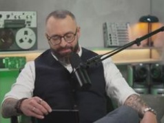 AI w Polsce. Wyboista droga naokoło czy opowieść o śpiącym gigancie