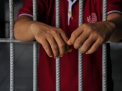 Przez rok w wyniku pomyłek zwolniono aż 262 więźniów!