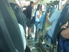 Teneryfa: Titsa zakazuje stania w autobusach na autostradach