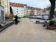 Przebudowa podwórza rejonie ulic Drukarskiej i Rzemieślniczej w Legnicy