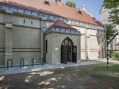 Zabytkowe szkoły zyskały dawny blask i nowy komfort.