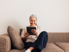 Jak dożyć nawet 100 lat? Naukowcy zdradzili, co wydłuża życie