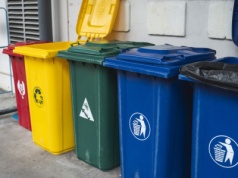 Gdzie wrzucasz rozbite lustra, wazony i szklanki? Zdziwisz się, ale popełniasz błąd